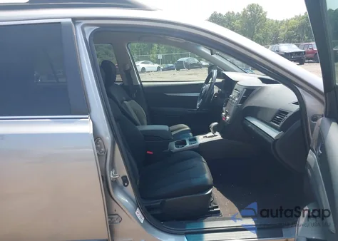 2010 Subaru Outback 2.5I Premium from USA, damaged, VIN 4S4BRCCCXA3352133